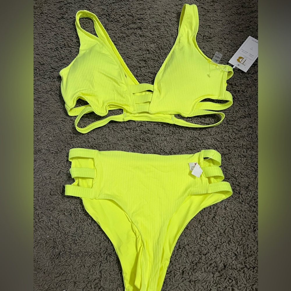 NWT TIKI Bikini 2 piece set